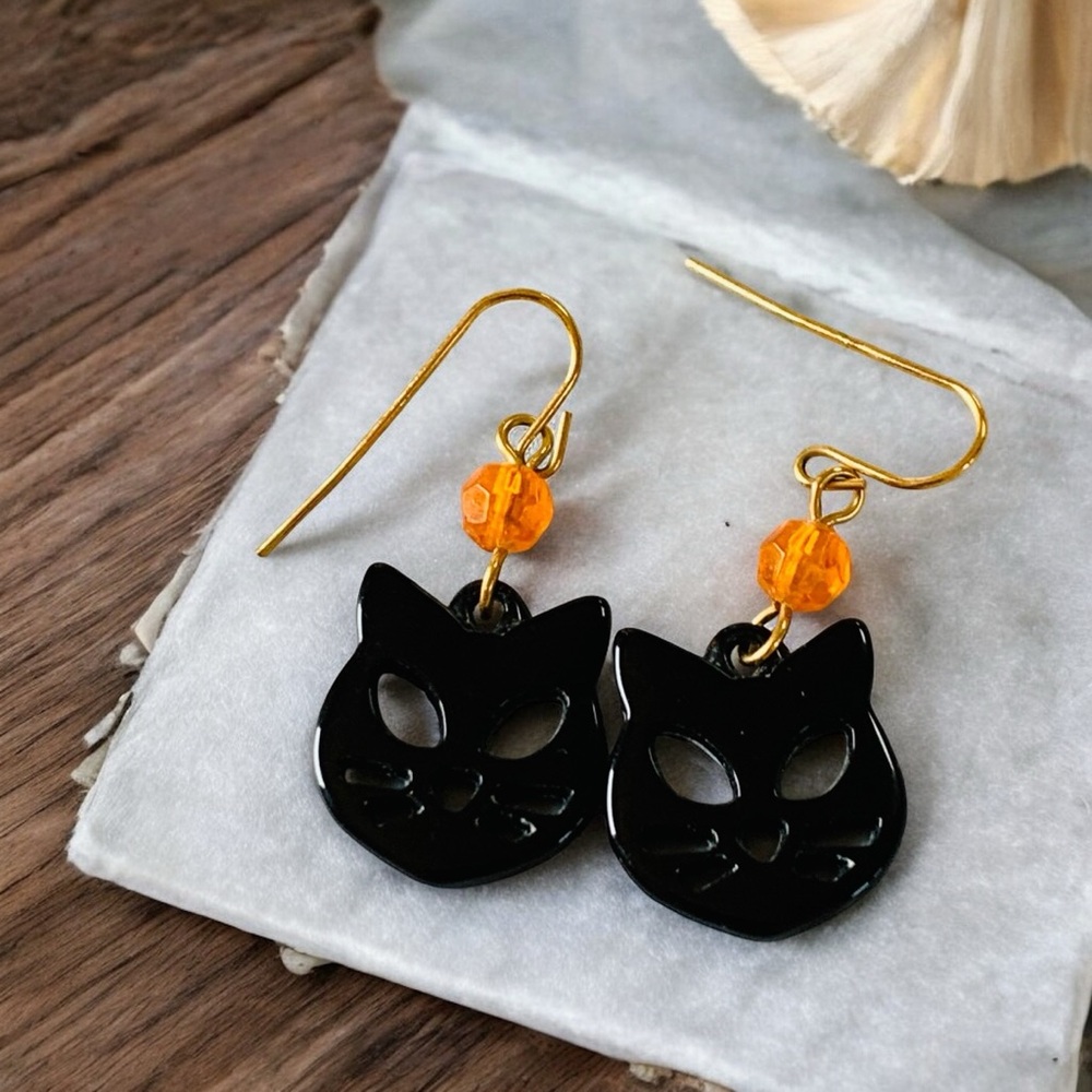 Adorable Acrylic Black Cat Halloween Earrings